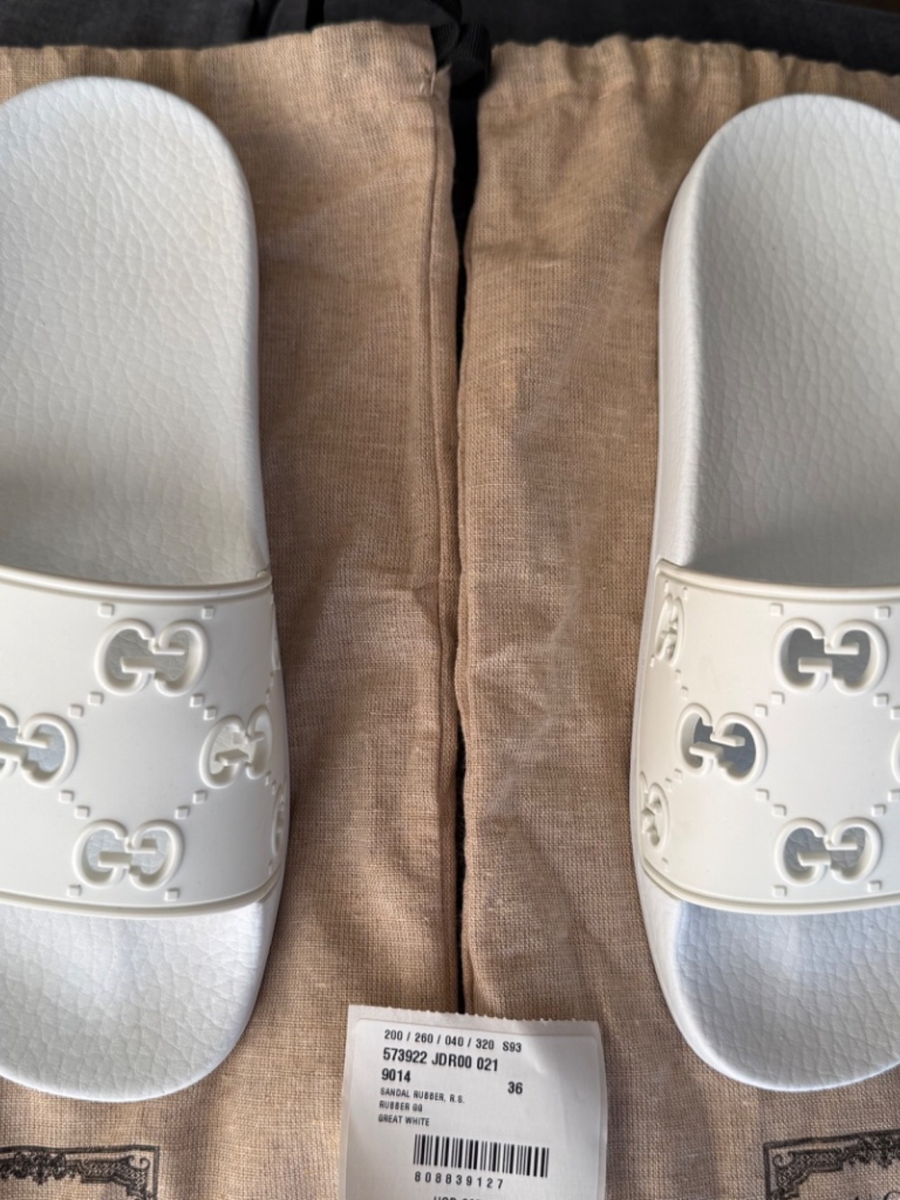 Used Gucci Rubber Slides - Picture 3 of 6